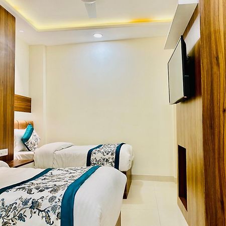 Hotel White House Walking Distance From Golden Temple- With Parking Αμριτσάρ Εξωτερικό φωτογραφία