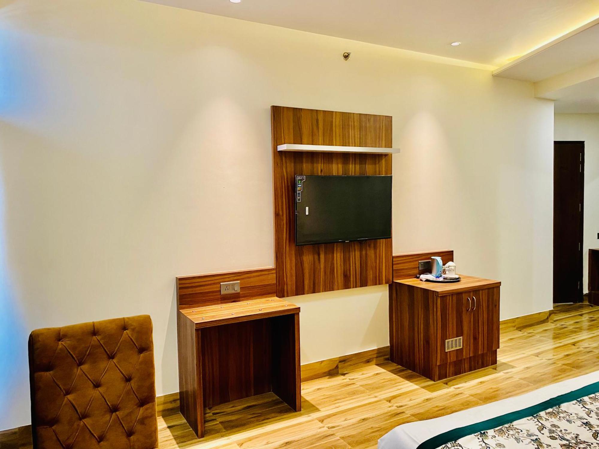 Hotel White House Walking Distance From Golden Temple- With Parking Αμριτσάρ Εξωτερικό φωτογραφία