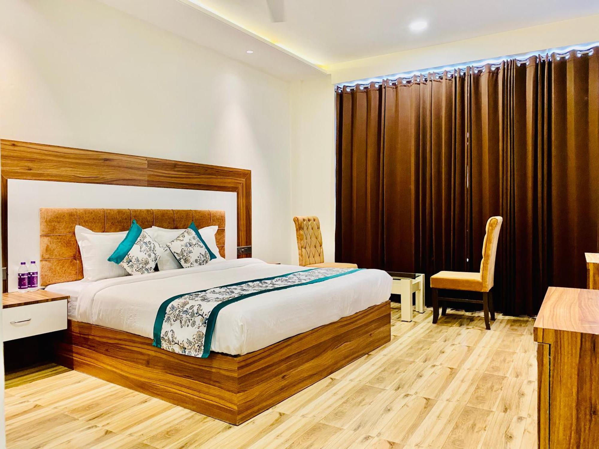 Hotel White House Walking Distance From Golden Temple- With Parking Αμριτσάρ Εξωτερικό φωτογραφία