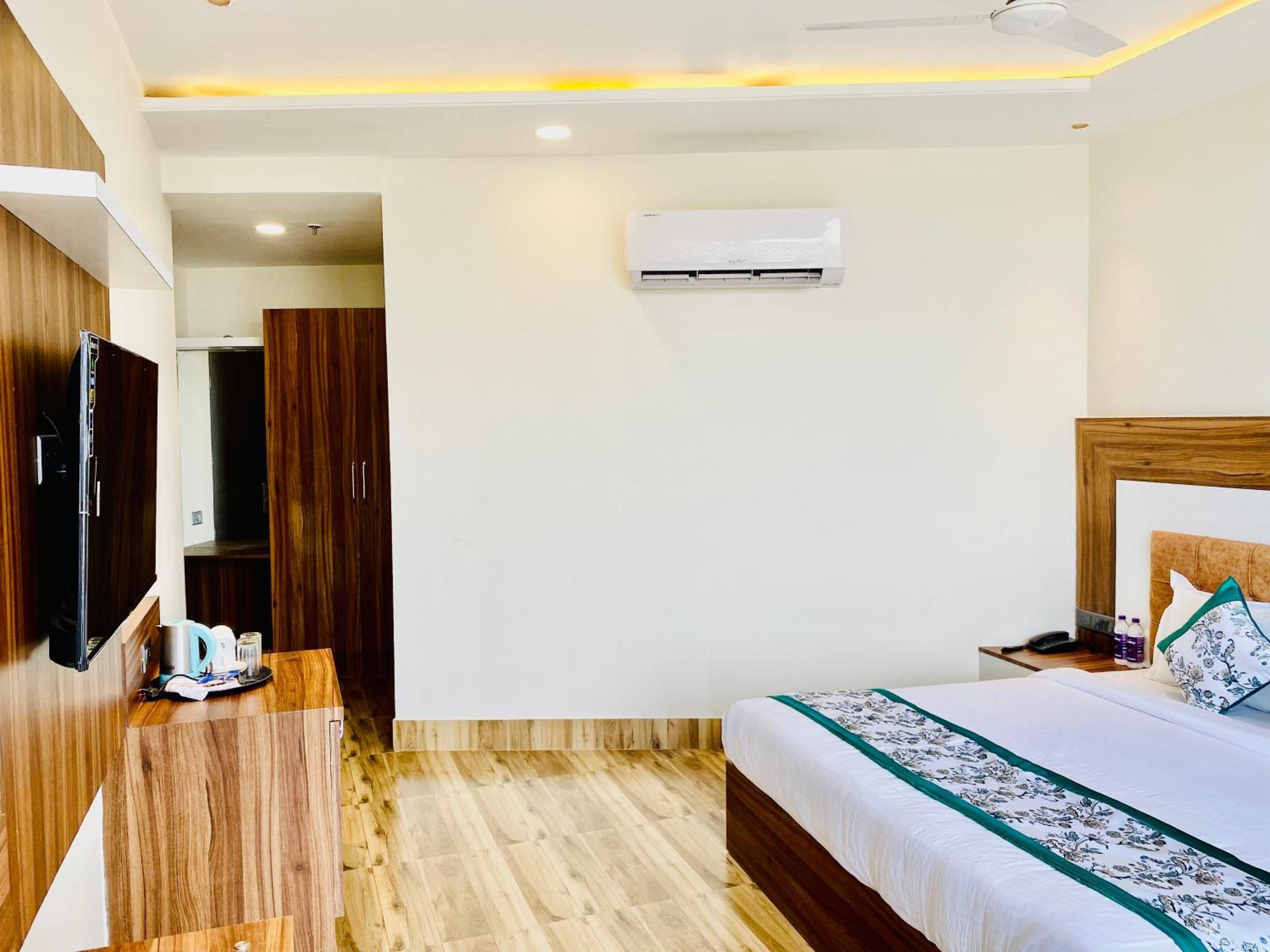 Hotel White House Walking Distance From Golden Temple- With Parking Αμριτσάρ Εξωτερικό φωτογραφία